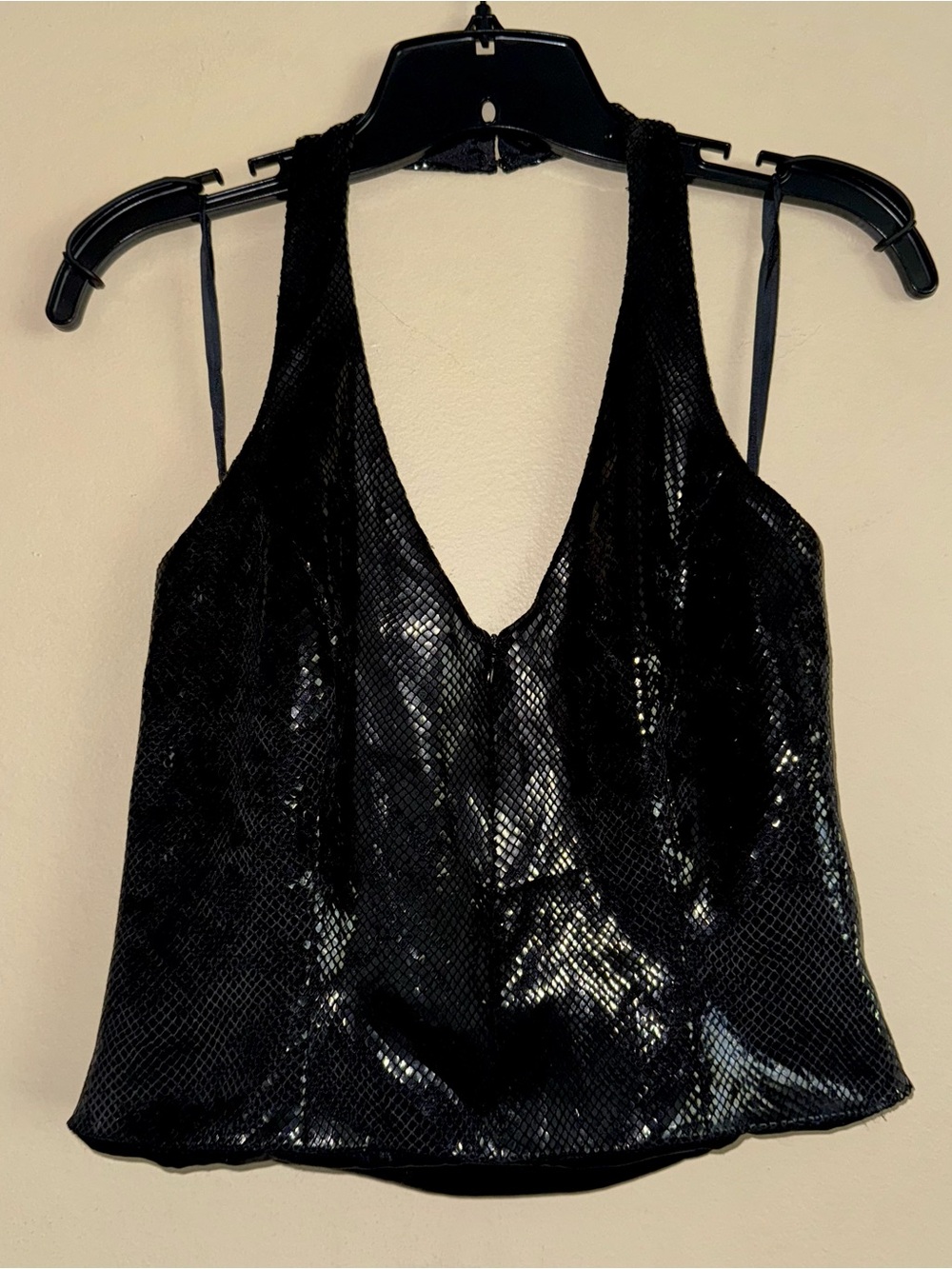 Vintage Emma Black Textured Snakeskin Shine Halter Tank Crop Top Size 8